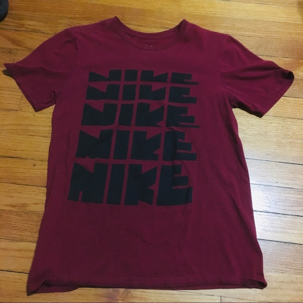 Maroon Nike graphic tee